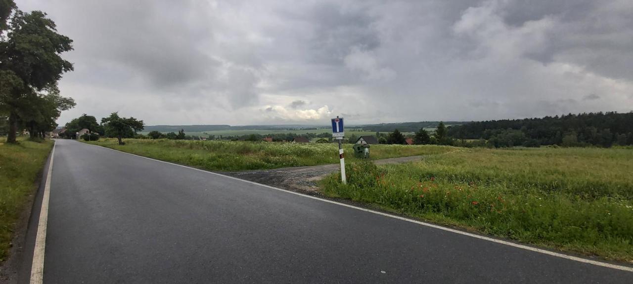 Chata U Rybnika Msecke Zehrovice Exterior foto